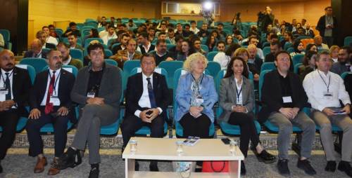 Eskişehir'de uçak, havacılık ve uzay mühendisleri buluştu