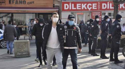 Eskişehir'de üçlü operasyon! 11 kişi yakalandı...