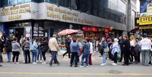 Eskişehir’de ücretsiz gösteri heyecanı: Biletler pazartesi dağıtılacak