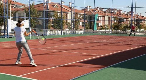 Eskişehir'de ücretsiz tenis dersleri