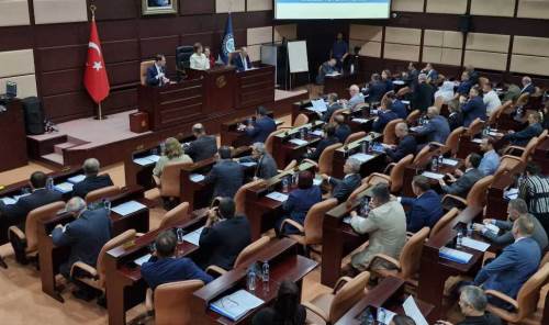 Eskişehir'de Ünlüce'den eşitlik çağrısı