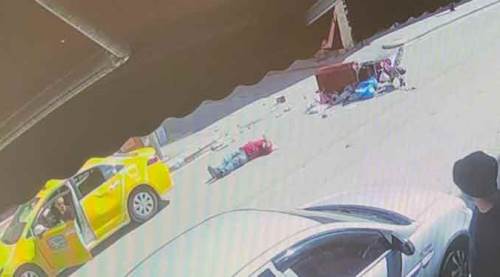 Eskişehir'de üst üste kaza! İzleyenlerin arasına daldı...
