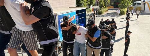Eskişehir'de uyuşturucu operasyonunda 9 gözaltı: 147 bin hap ele geçirildi!