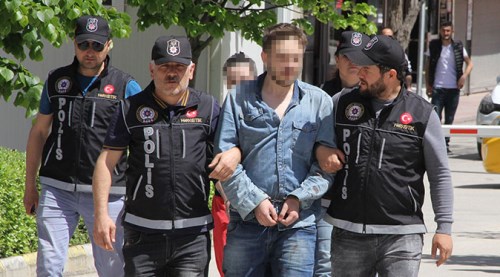 Eskişehir'de uyuşturucu tacirleri adliyede