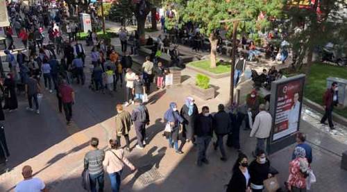 Eskişehir'de vatandaş maaşının yarısını oraya harcıyor
