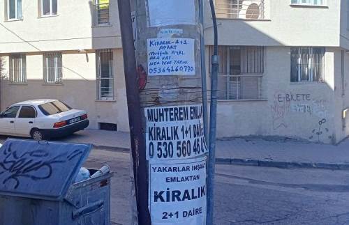Eskişehir'de vatandaşlar duyurularını buraya asıyor!