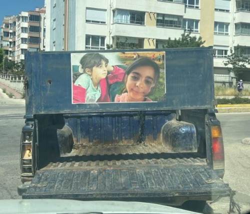 Eskişehir’de vicdanlara dokunan görüntü: Narin unutulmadı