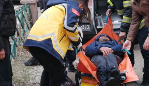Eskişehir'de yağmur kazaya davetiye çıkardı: Hastaneye götürüldüler...