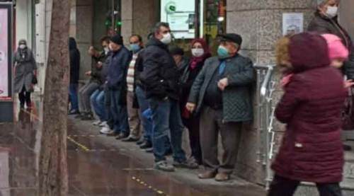 Eskişehir'de yağmur virüsü unutturdu