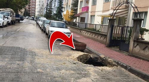 Eskişehir'de yağmur yolu çökertti