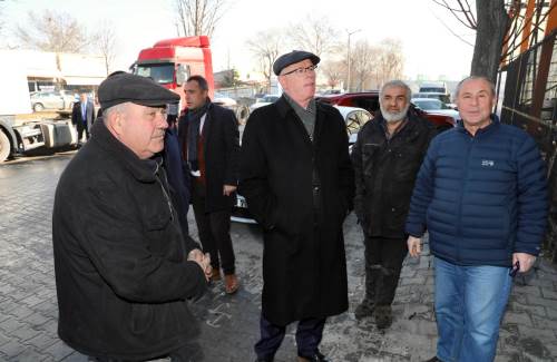 Eskişehir'de yanan fabrikaya Kazım Kurt'tan ziyaret