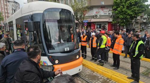 Eskişehir'de yaşlı kadın tramvayın altında kaldı