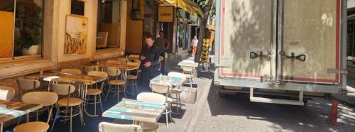 Eskişehir'de yayalar yoldan yürümek zorunda kalıyor! 