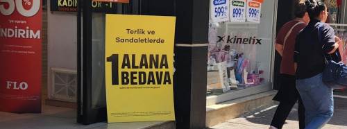 Eskişehir’de yaz sezonu sona ererken esnaftan indirim kampanyası