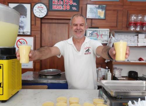 Eskişehir’de yazın da şifa arayanların tercihi boza oldu