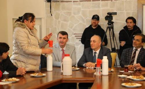 Eskişehir’de yetiştiricilere süt sağım ve hijyen eğitimi verildi