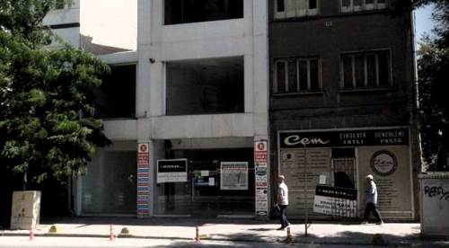 Eskişehir'de yıkım öncesi son çağrı: Binalara uyarılar asıldı