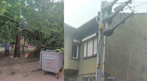 Eskişehir'de yıldırım ve dolu mahalleyi savaş alanına çevirdi!