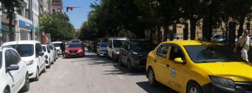 Eskişehir'de yoğun tepki sonuç verdi: O caddede trafik normale döndü