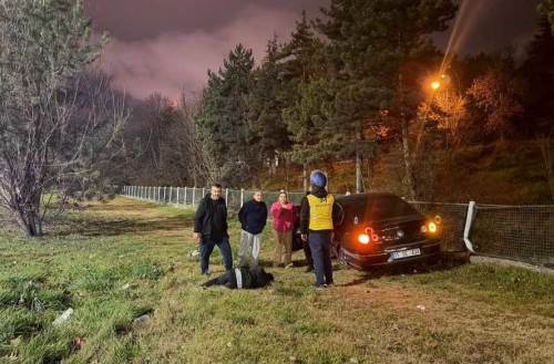 Eskişehir'de yoldan çıkıp su kanalına kadar sürüklendi!