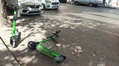 Eskişehir'de yolun ortasına bırakıp gittiler