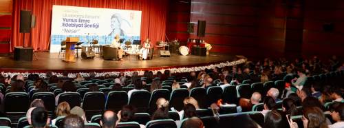 Eskişehir’de Yunus Emre Edebiyat Şenliği’nde görkemli açılış