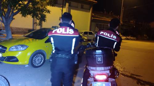 Eskişehir'de Yunus Timleri ruhsatsız tabanca ele geçirdi