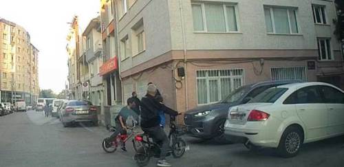 Eskişehir’de yürekleri ağza getiren anlar! Çarpışmaktan saniyelerle kurtuldu