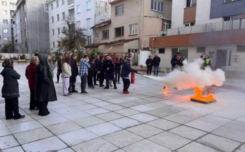 Eskişehir’de yurt personeline uygulamalı yangın eğitimi