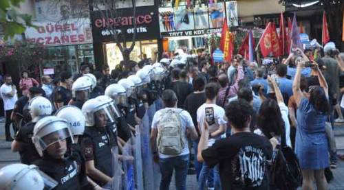 Eskişehir'de yürüyüşe polis engeli