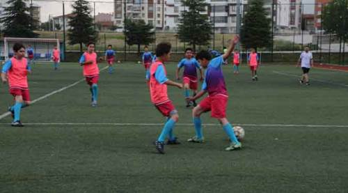 Eskişehir'de yüzlerce çocuk altı gün orada!