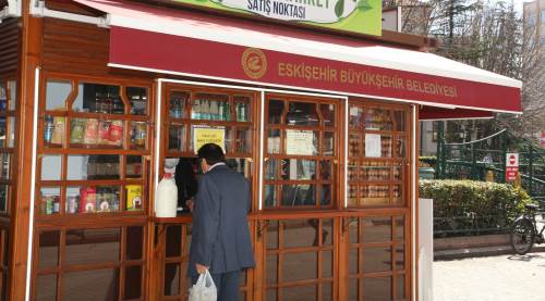 Eskişehir'de yüzlerce ürün doğrudan vatandaşa ulaşıyor!