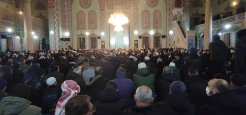 Eskişehir’de yüzlerce vatandaş camide buluştu