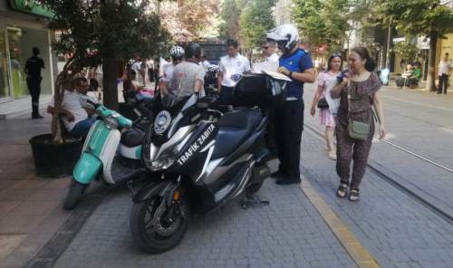 Eskişehir’de zabıtadan motosiklet sürücülerine sıkı denetim