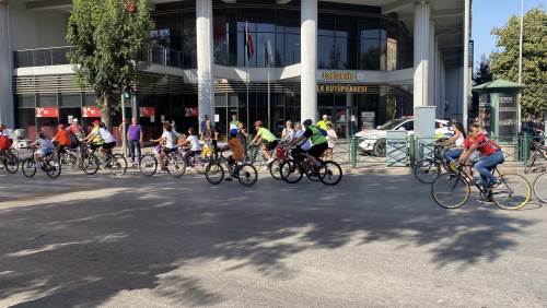 Eskişehir’de Zafer Bayramı’nı pedal çevirerek kutladılar