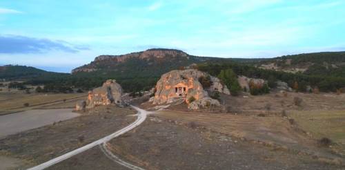 Eskişehir’de zamanın durduğu yer: "Gerdekkaya Anıtı"