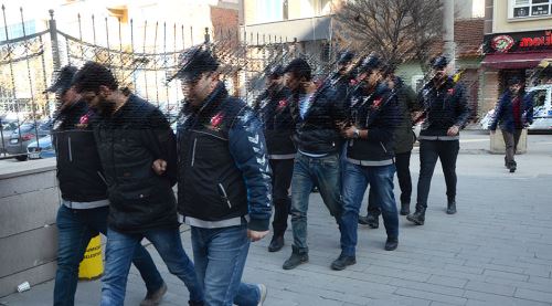 Eskişehir'de zehir taciri 3 kişi yakalandı