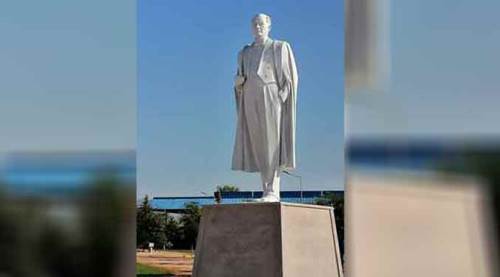 Eskişehir'deki Atatürk heykeline laf edenlerin zihniyeti...