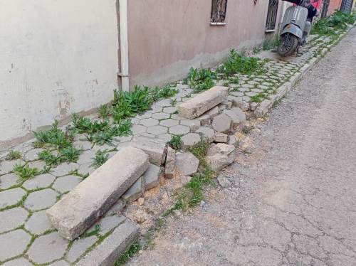 Eskişehir'deki bazı kaldırımlar kullanılmaz halde