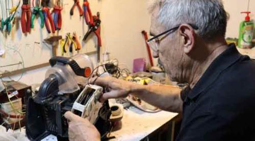 Eskişehir'deki bu dükkanda her şey tamir ediliyor!