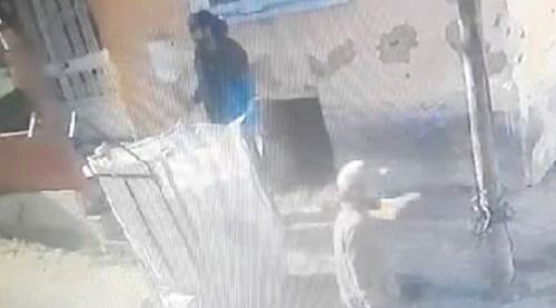 Eskişehir'deki bu hırsızlara dikkat: El arabasıyla dolaşıp, çalıyorlar!