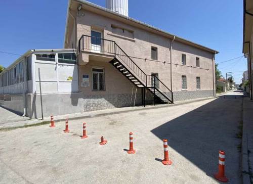 Eskişehir'deki bu sokak neden böyle kapatıldı?