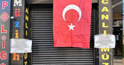 Eskişehir'deki bu yazıyı asıp kepenk kapattı