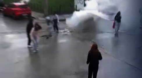 Eskişehir'deki çocukların camideki oyunu akıllara durgunluk verdi!