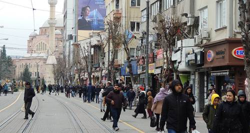 Eskişehir'deki erkekler öncelik tanıyacak mı? Kadınlardan önemli çağrı... 