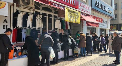 Eskişehir'deki esnaftan sezon sonu kampanyası