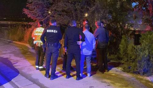 Eskişehir'deki evin bahçesinde davetsiz misafir: Sen oraya nasıl girdin!