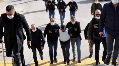 Eskişehir'deki katliamın zanlısı adliyeye böyle geldi!