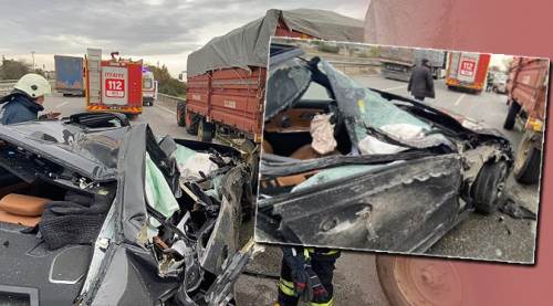 Eskişehir'deki kazada lüks otomobil dümdüz oldu