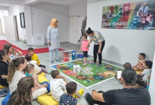 Eskişehir'deki kreşte çocuklara geri dönüşüm anlatıldı